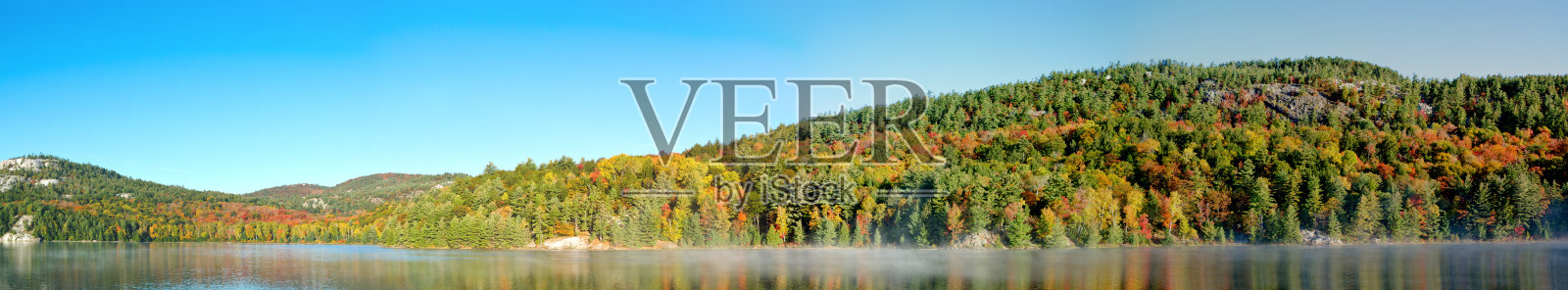 森林湖上的日出照片摄影图片