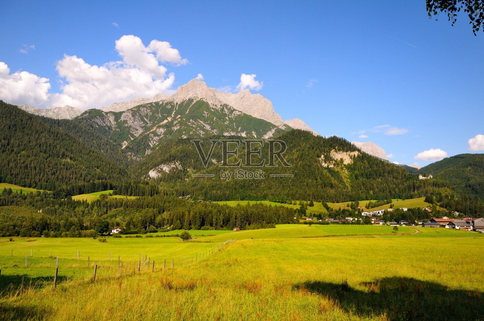 山谷。照片摄影图片