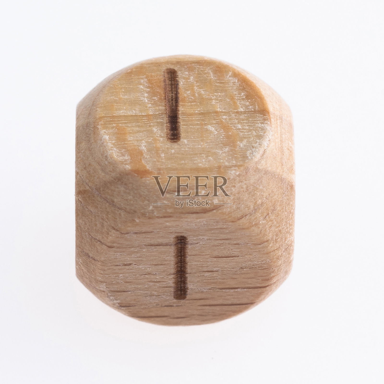 字母I在白色背景上的木骰子照片摄影图片