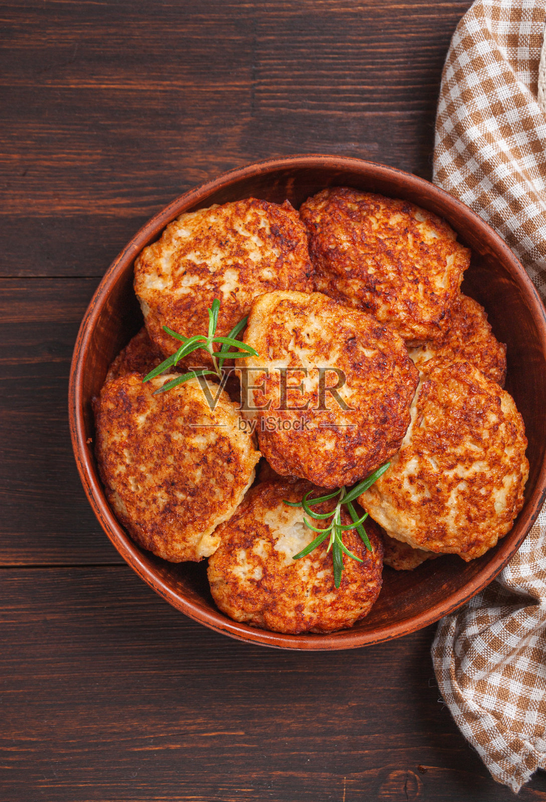 多汁的肉肉饼照片摄影图片