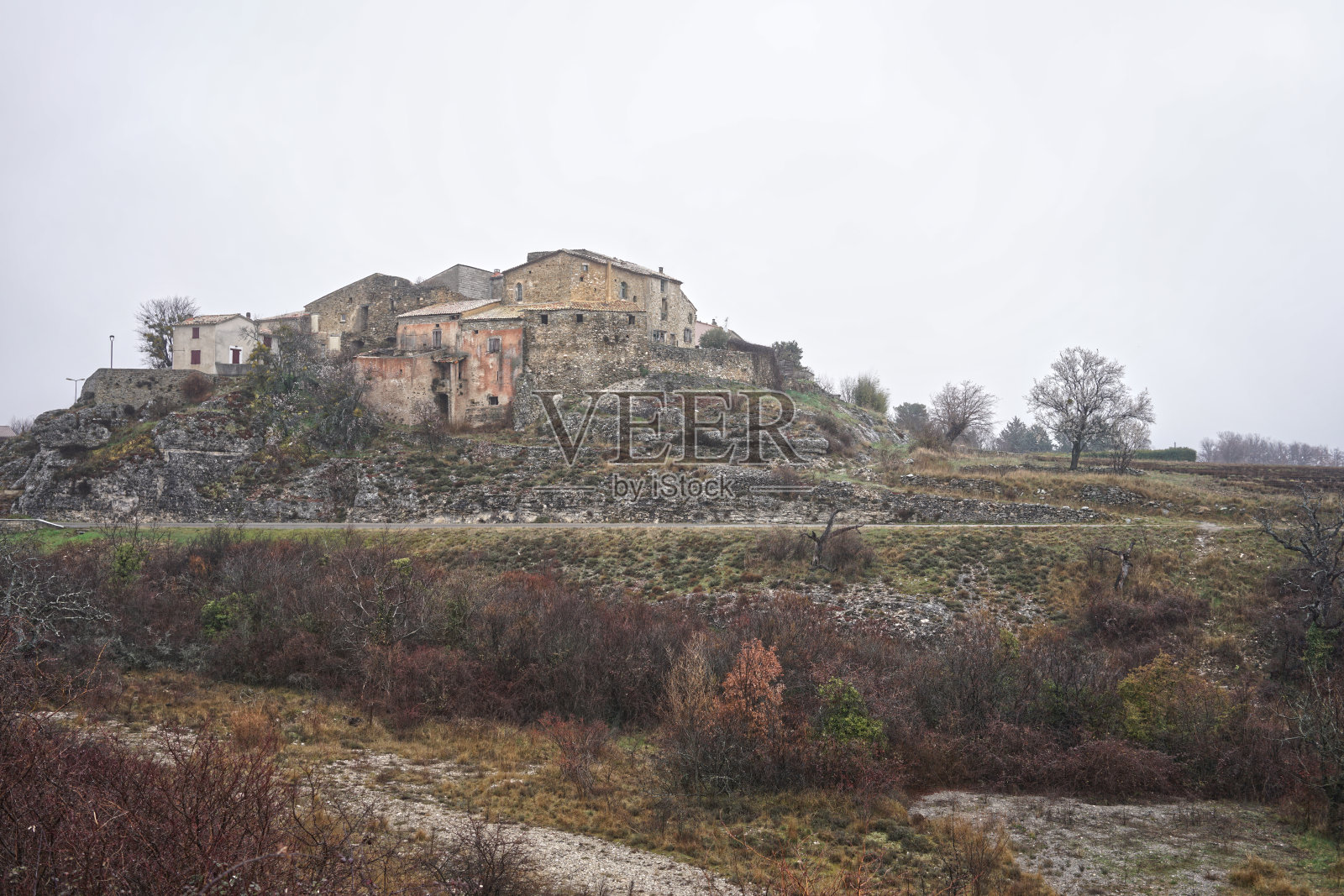 山上的石头建筑照片摄影图片