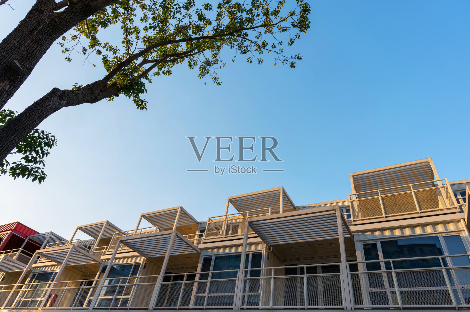 上海的现代公寓照片摄影图片