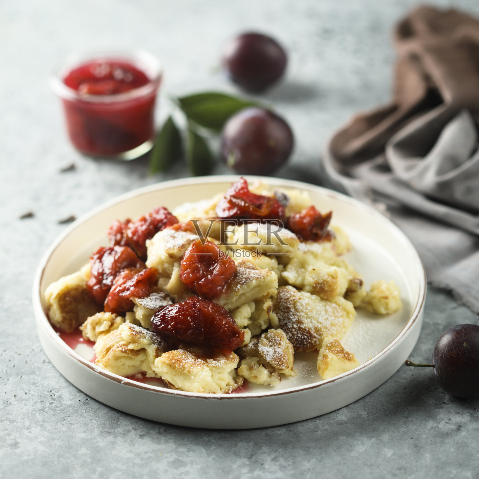 梅子饼照片摄影图片