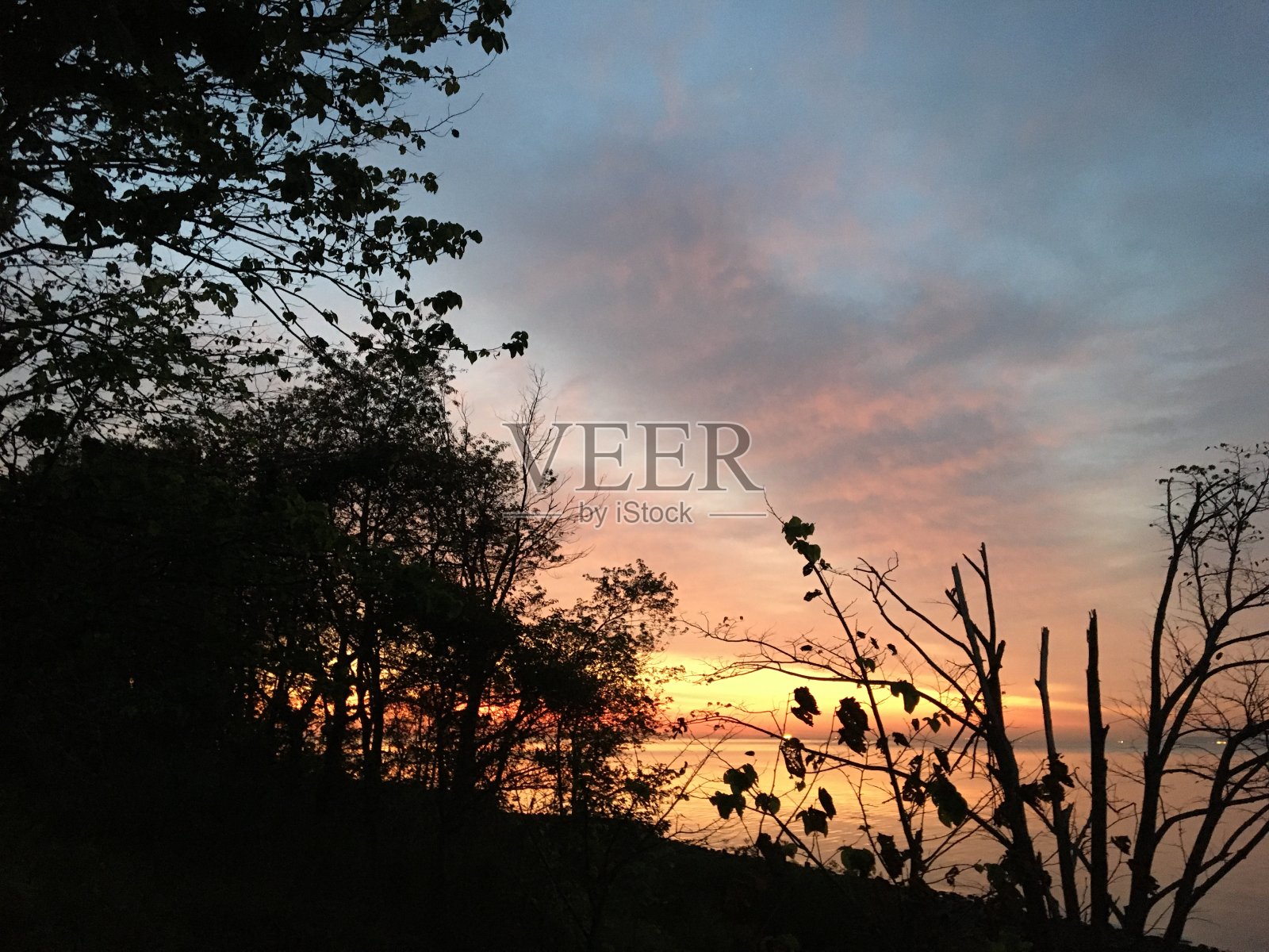 黄金多云的天空照片摄影图片