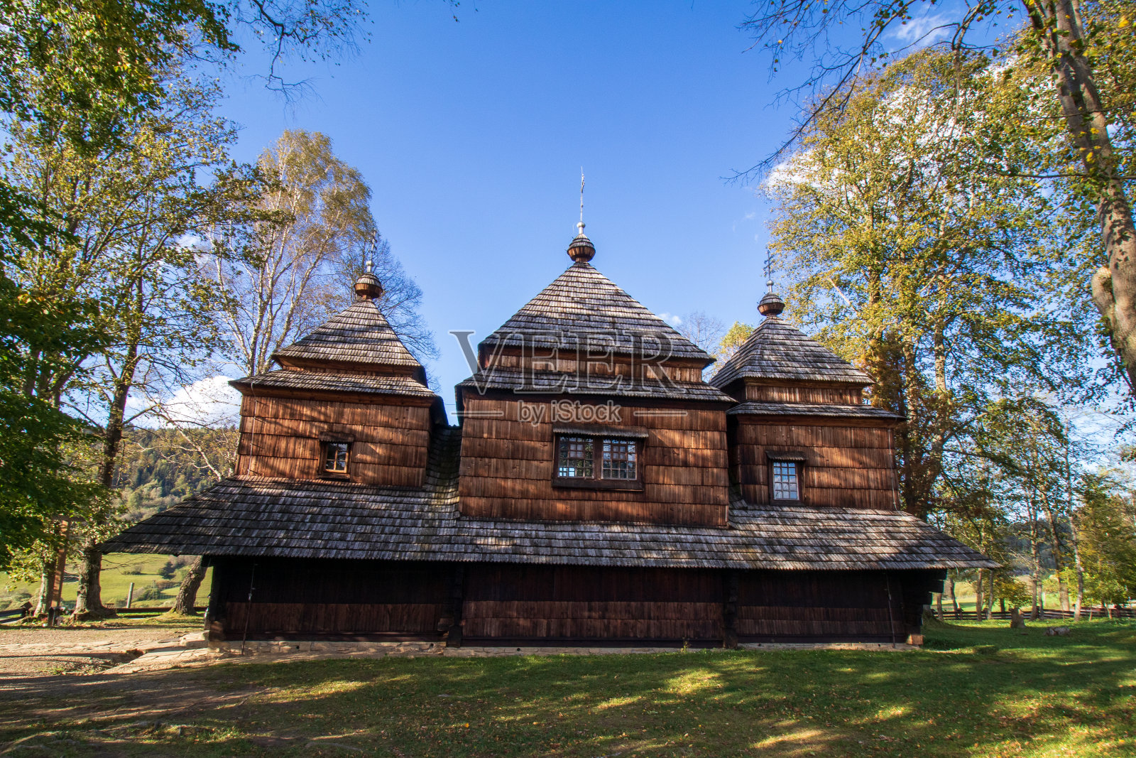 圣迈克尔天使长教堂，斯摩尼克照片摄影图片