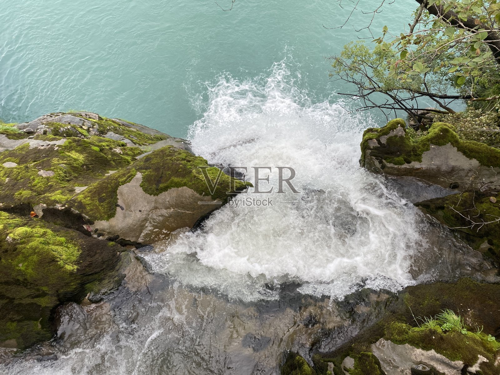 福斯巴赫在爱玛瑙自然公园和全英国湖区自然公园，以及在瑞士伯尔尼的伯尔尼照片摄影图片