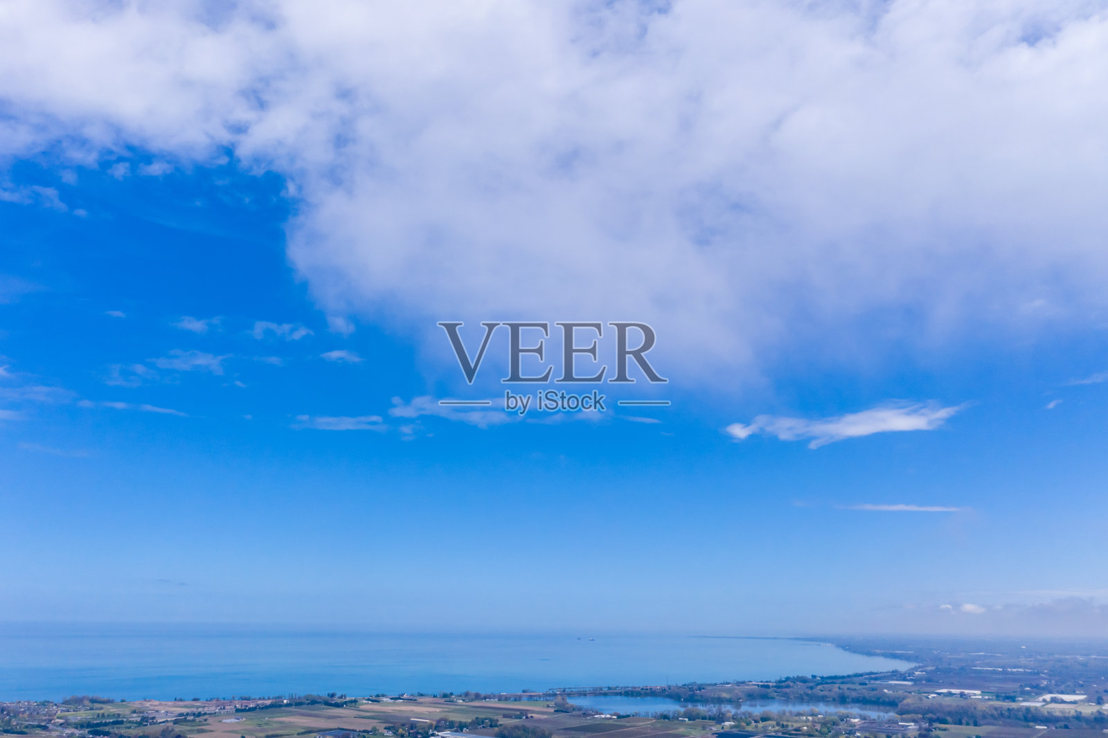 春季在加拿大安大略省尼亚加拉瀑布地区的农场和果园照片摄影图片