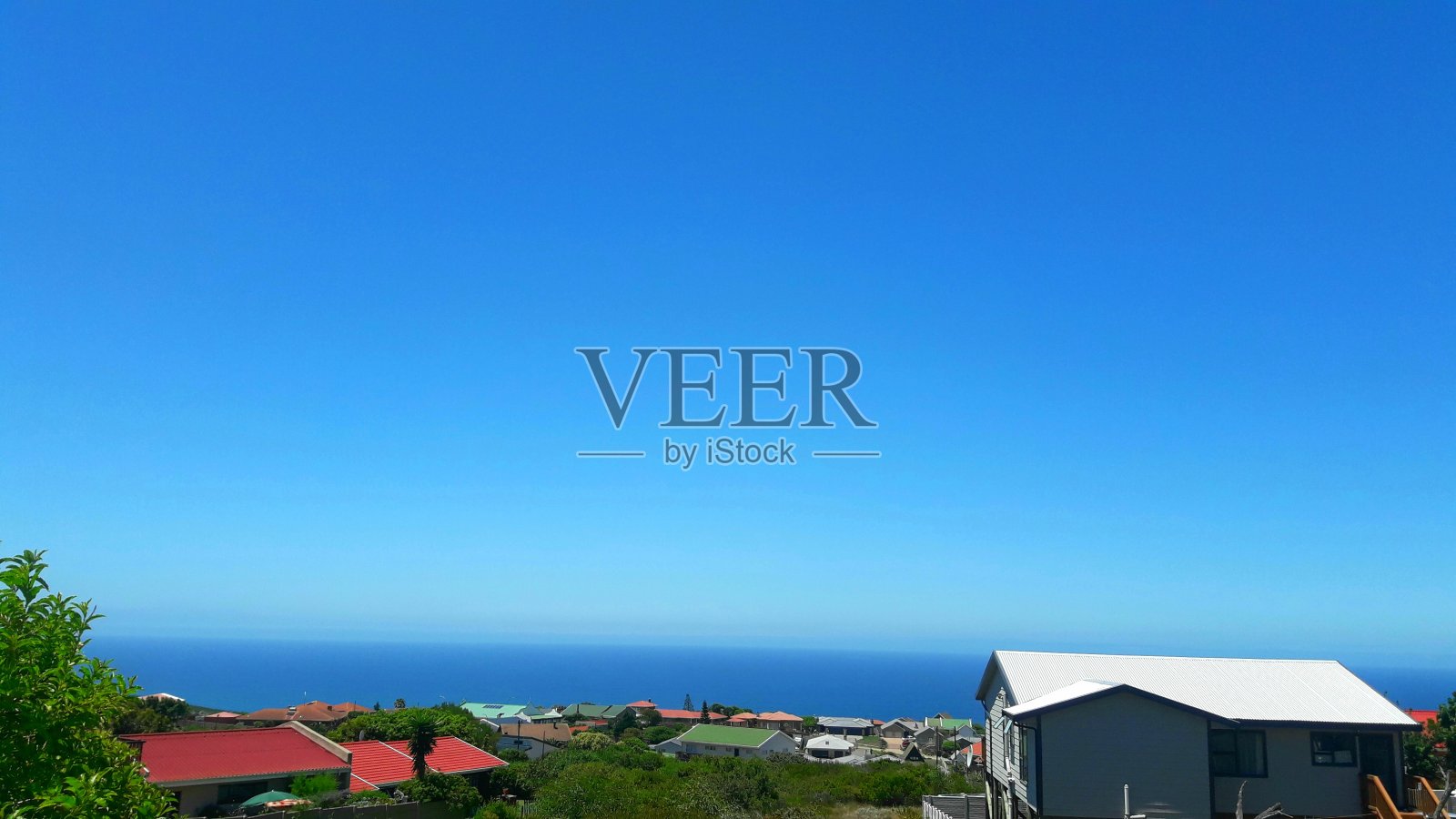 蓝色的天空照片摄影图片