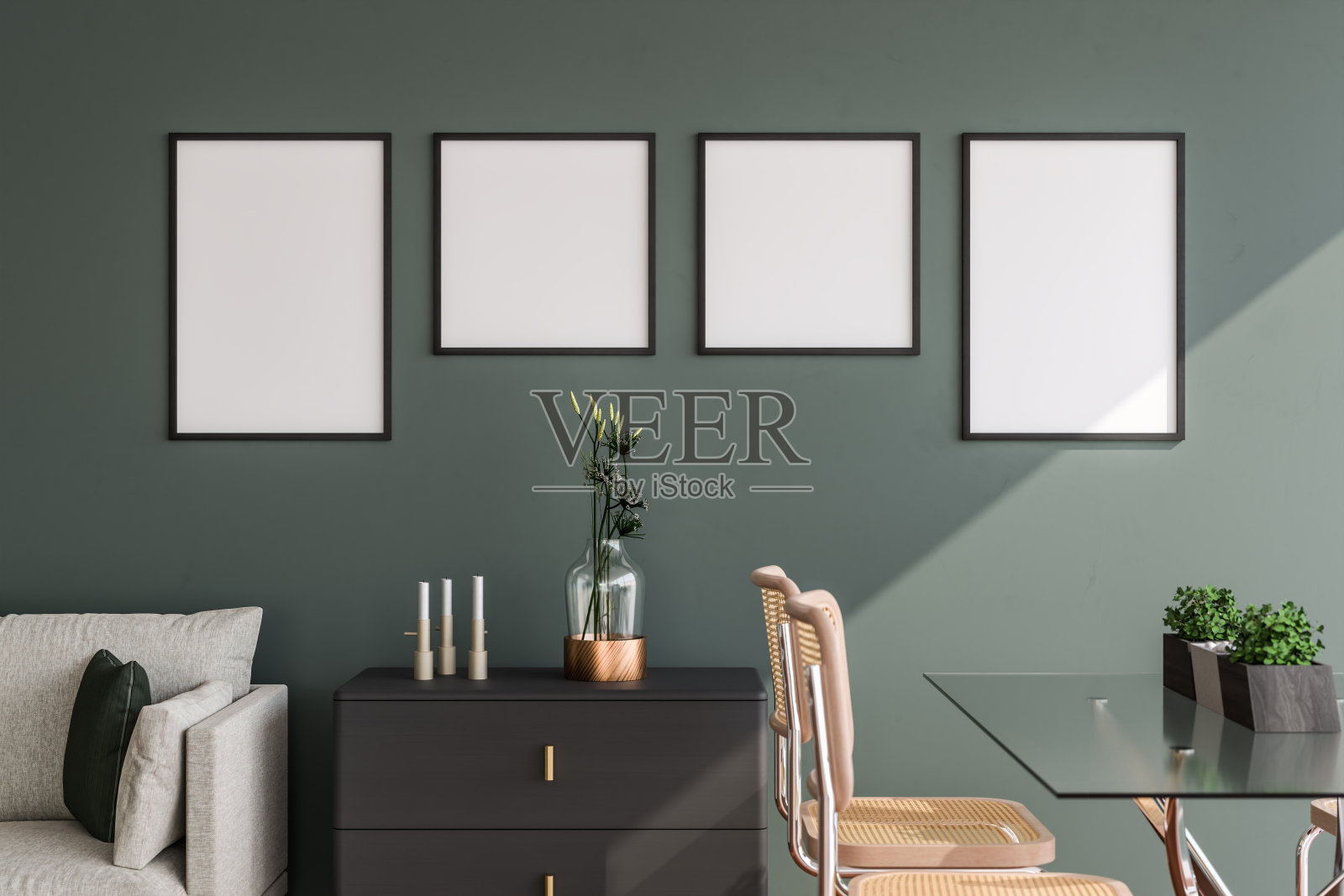 豪华客厅在一个阁楼风格的公寓，沙发，用餐区，餐具柜，花瓶，蜡烛。墙上挂着画框的模型。照片摄影图片