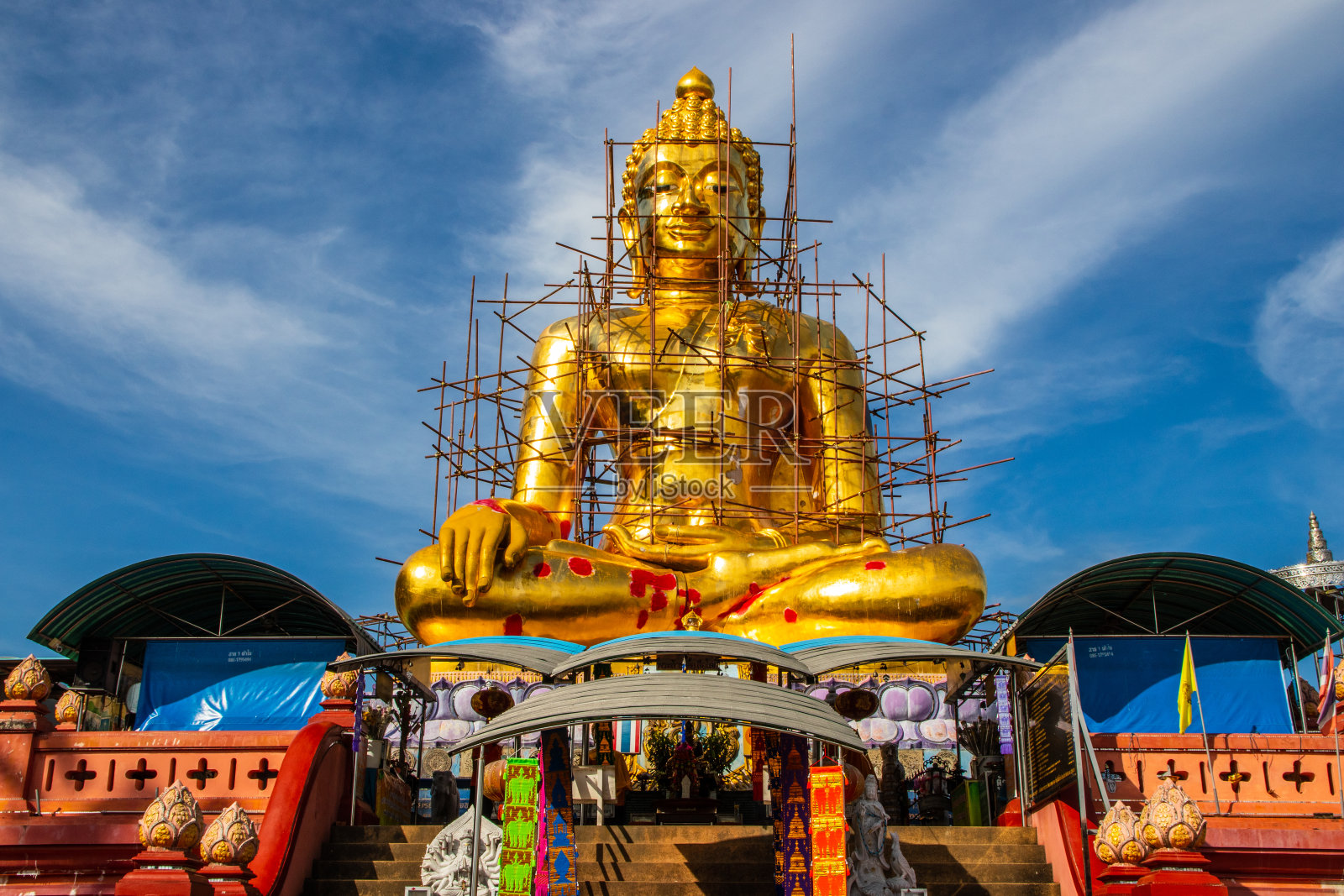 泰国清莱省东南亚，金佛属金三角照片摄影图片