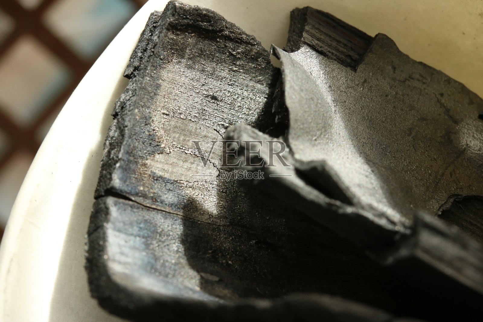 漂亮的墨黑竹炭照片摄影图片