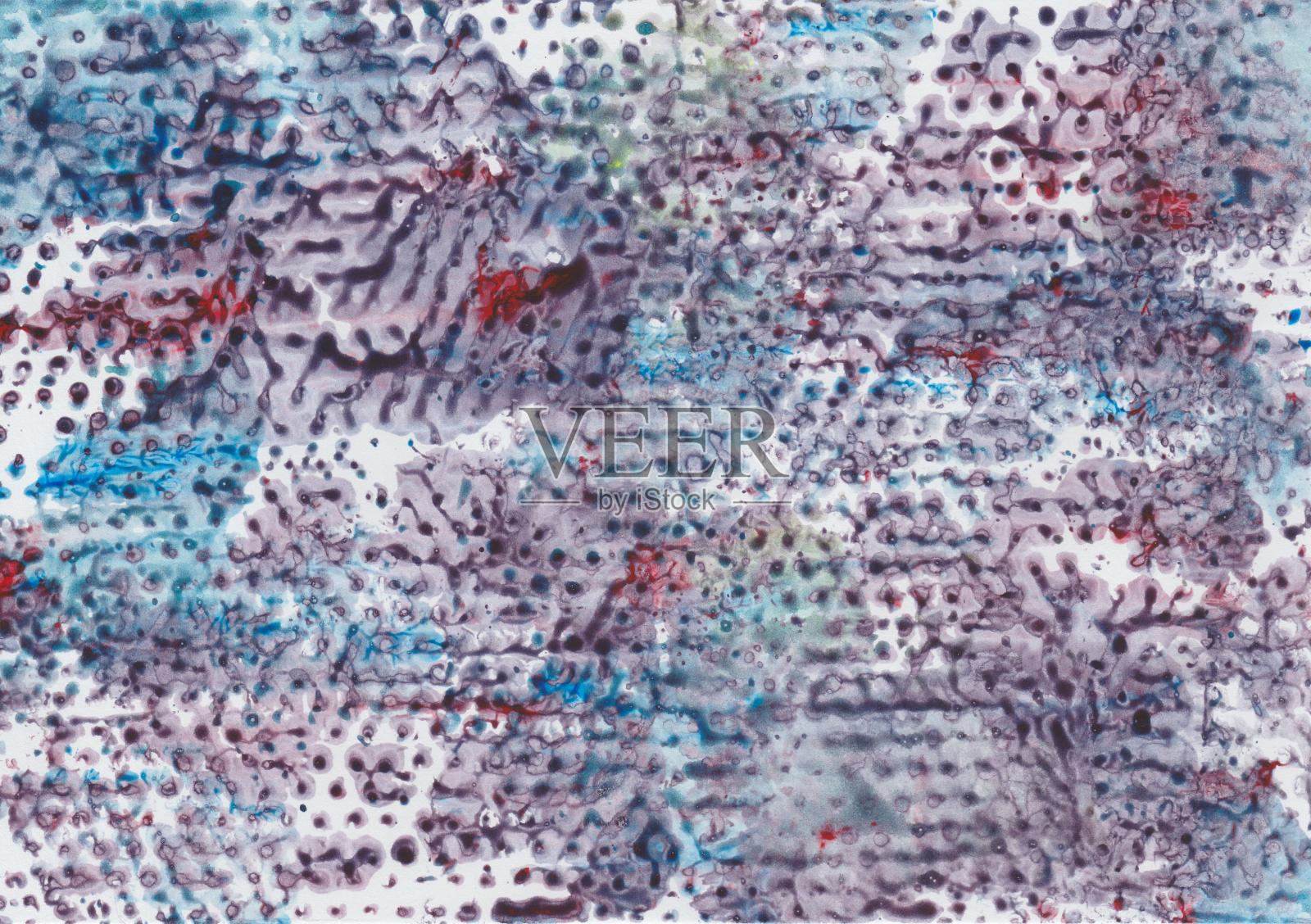 水彩画与泡沫包装印刷在深蓝色，蓝色，红色和紫色照片摄影图片