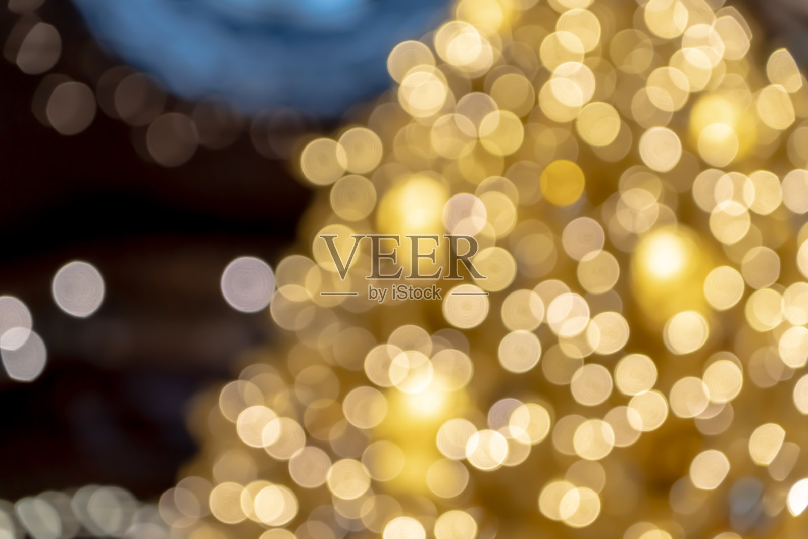 圣诞背景与散景灯;模糊的圣诞背景照片摄影图片