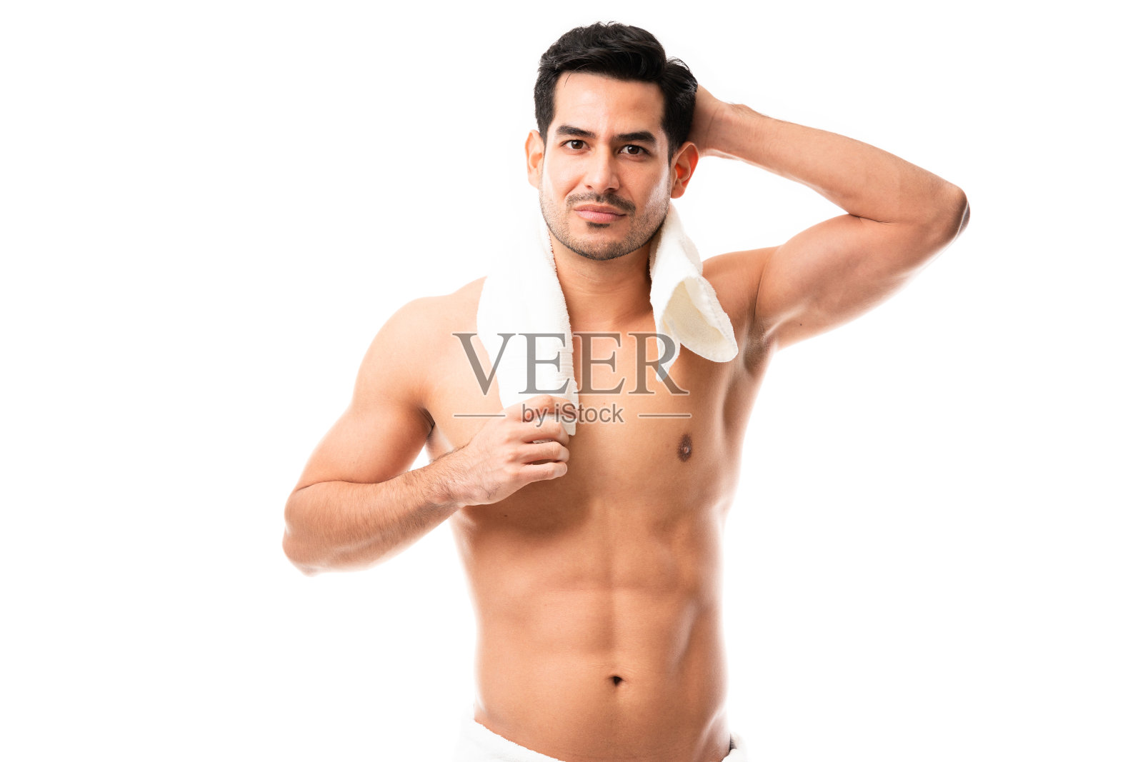 洗澡后的拉丁人照片摄影图片