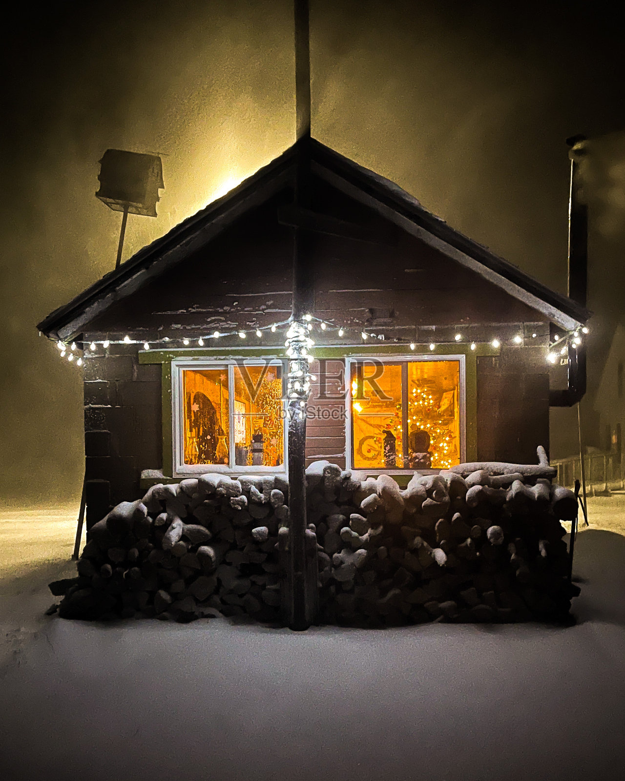 外面的圣诞光芒照片摄影图片