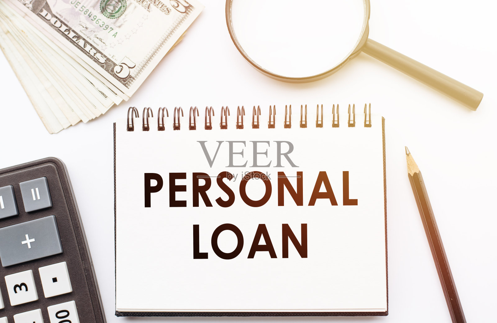 关于个人贷款的思考，个人理财的概念照片摄影图片