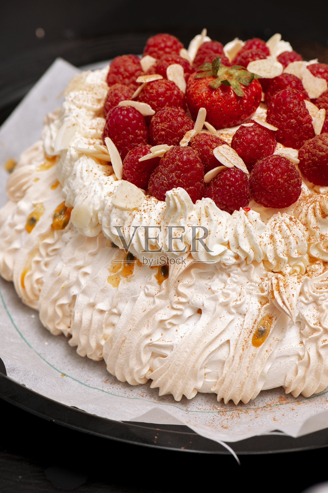 澳大利亚奶油蛋白甜饼甜点照片摄影图片