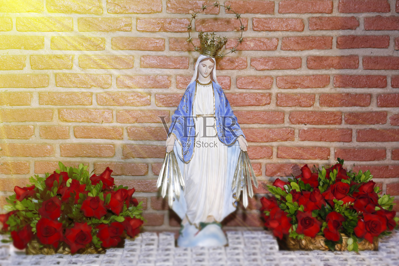 圣母的雕像照片摄影图片