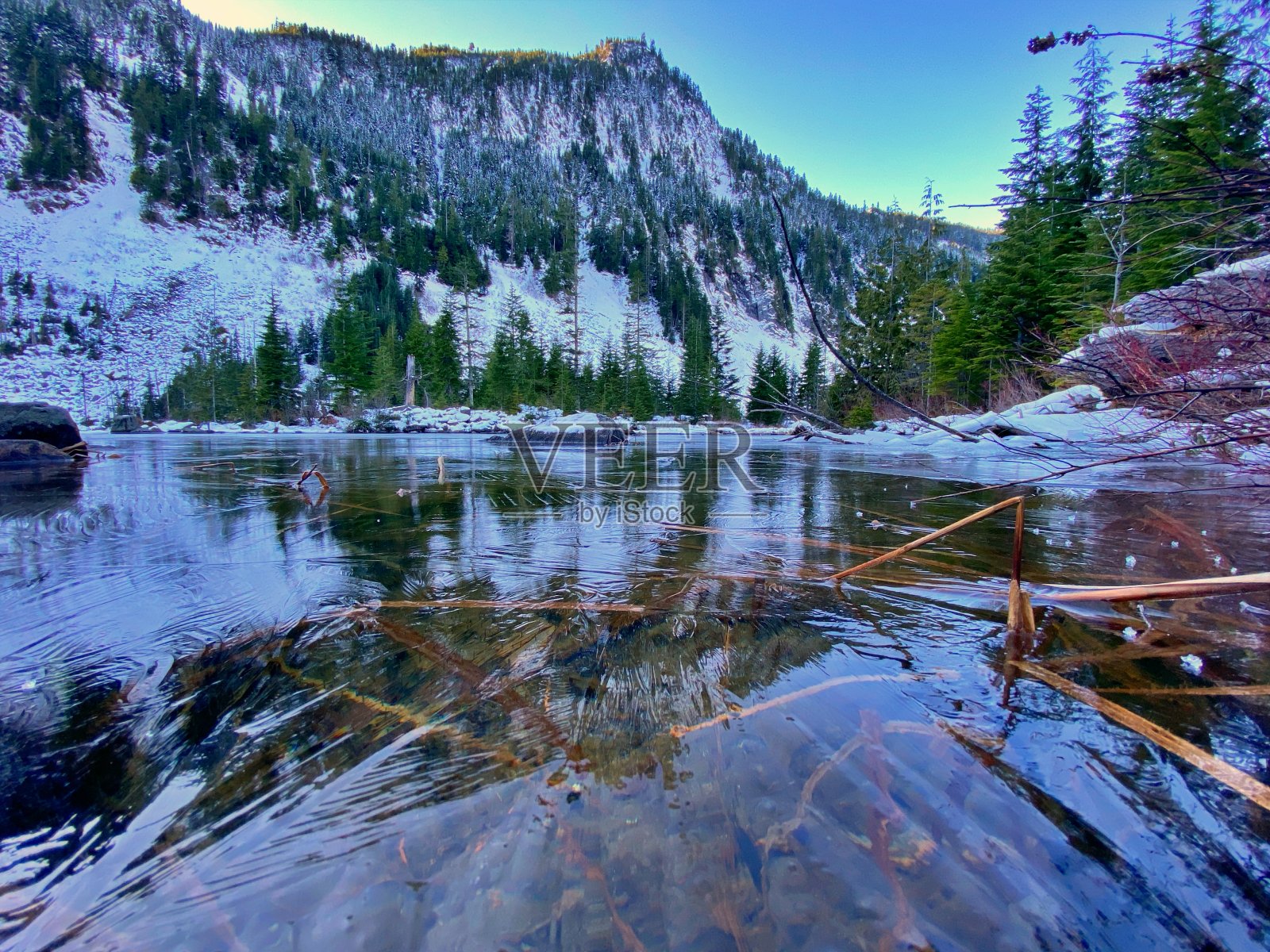 喀斯喀特山脉的冬景照片摄影图片