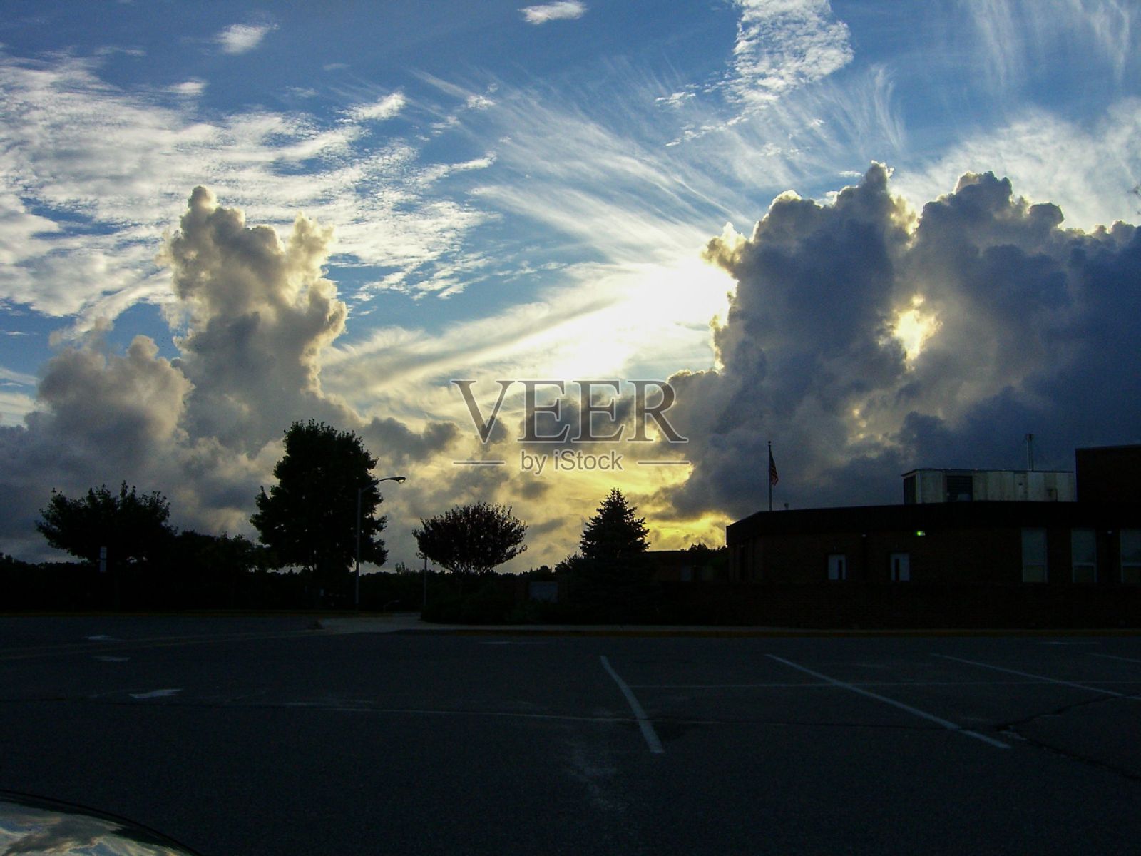 蓝天上的云朵照片摄影图片