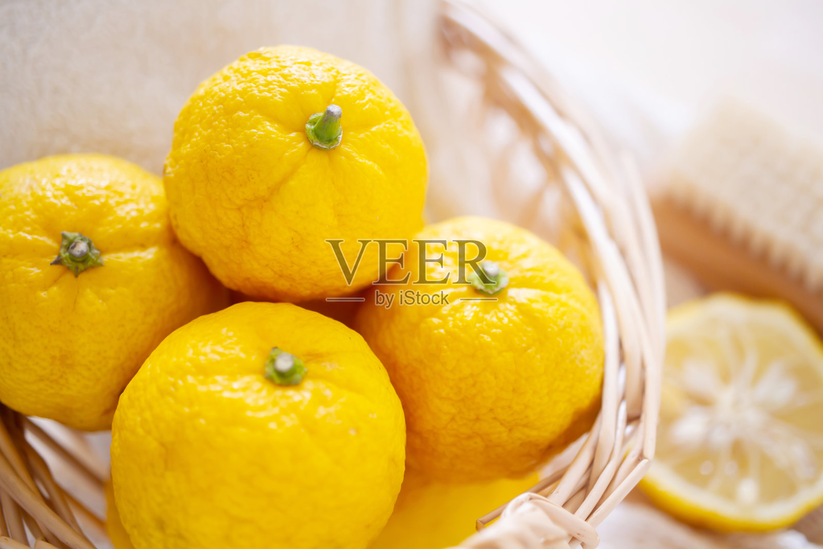 香橼。日本yuzu。照片摄影图片