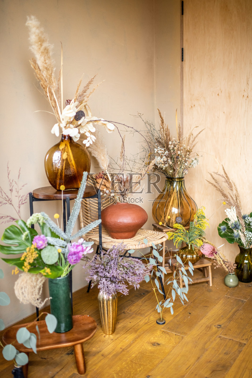 各种不同成分的干花和鲜花照片摄影图片