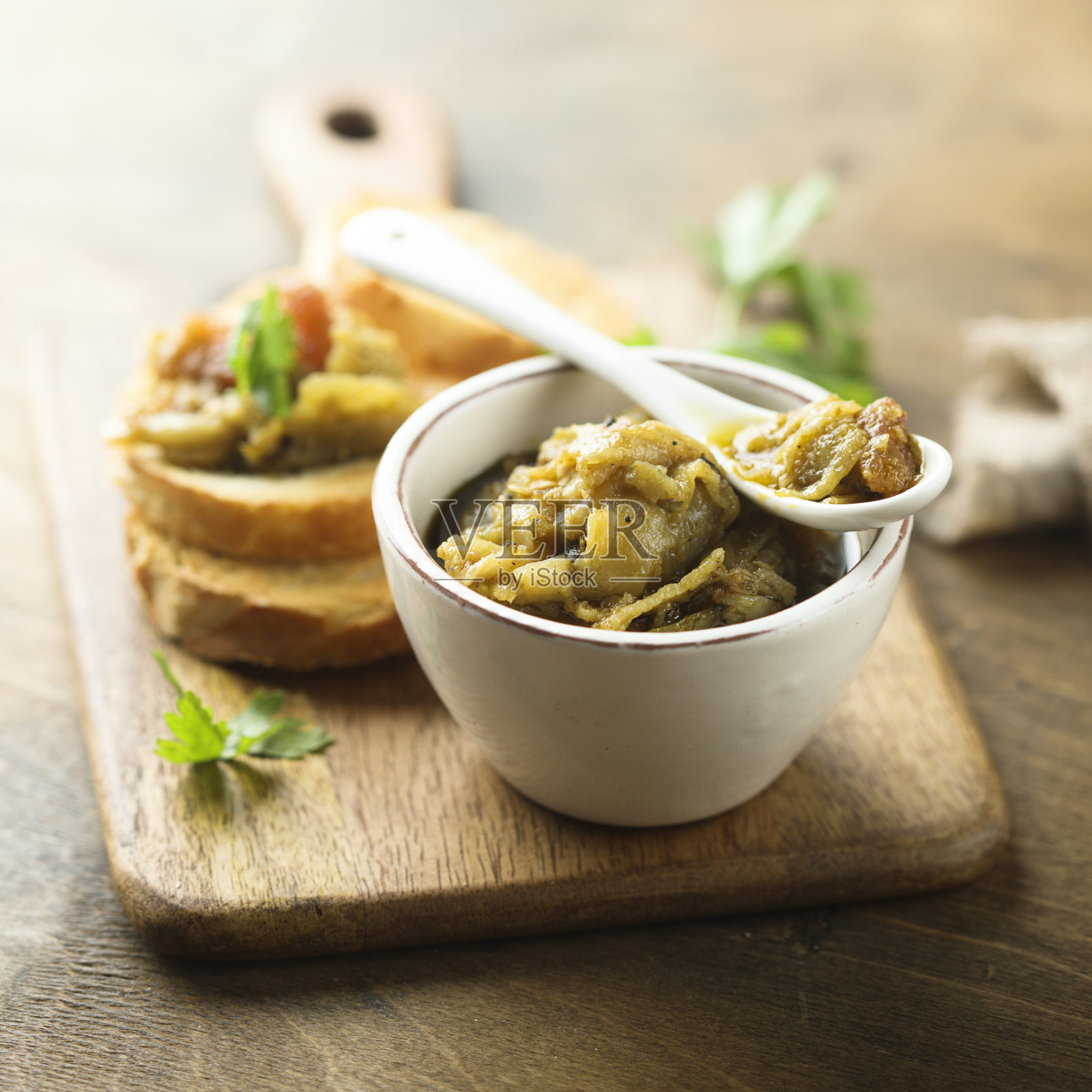 烤茄子开胃菜照片摄影图片