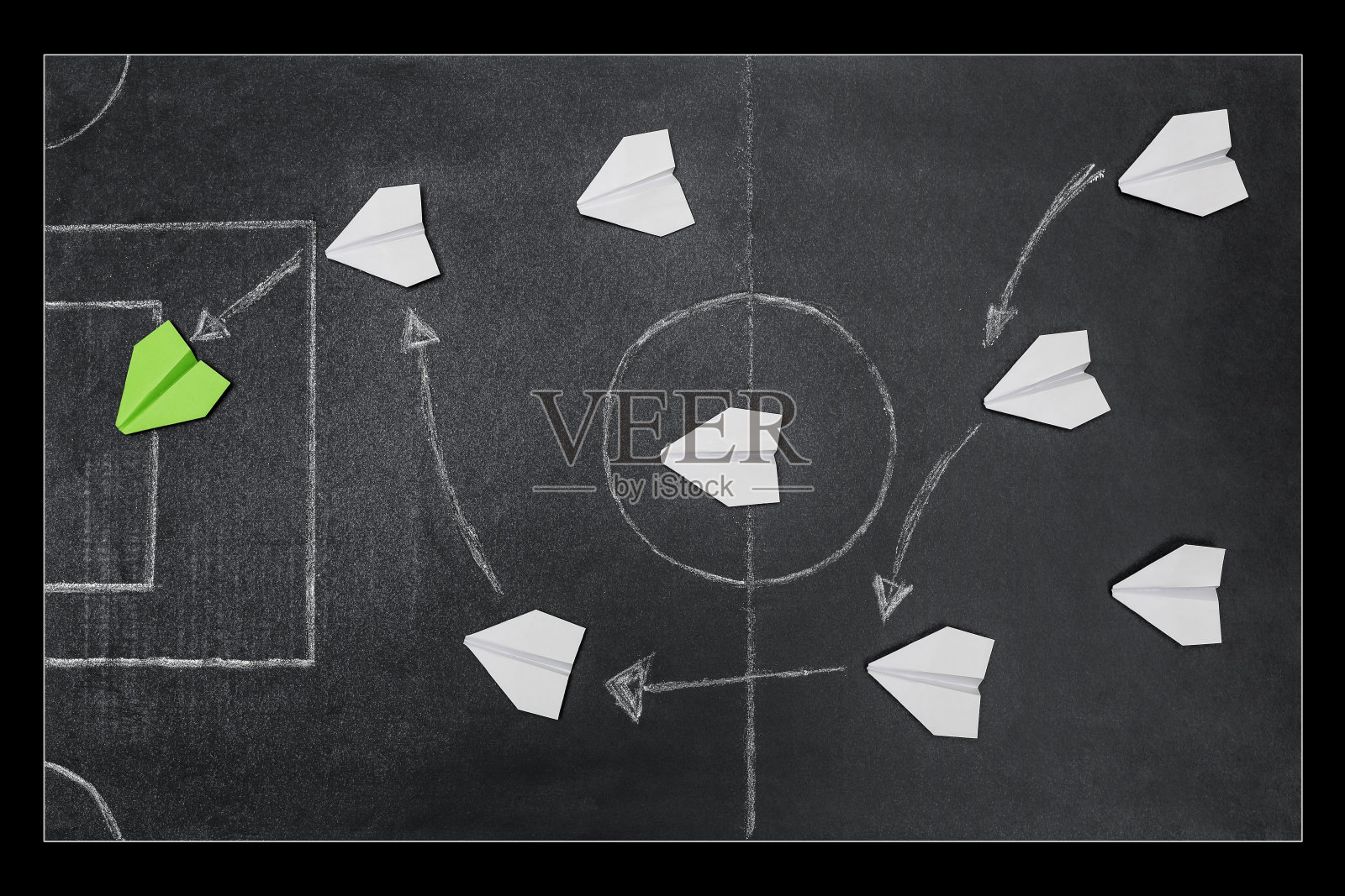 纸飞机的战术照片摄影图片