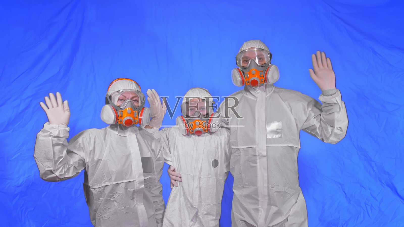 家人护护，从病毒中拯救生命。人物肖像，佩戴医用喷雾剂防护口罩。冠状病毒流行。照片摄影图片