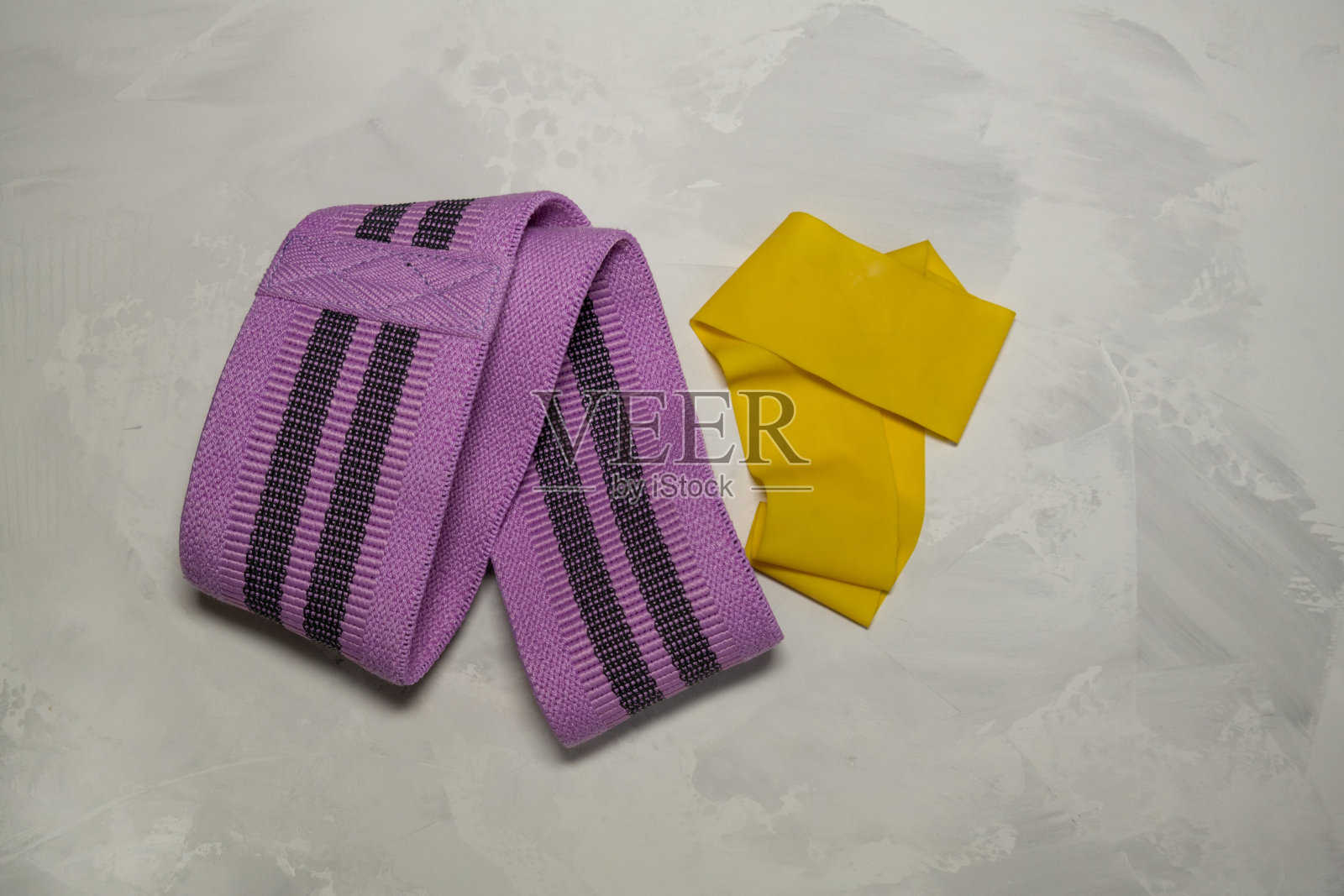 在家和健身房健身和锻炼照片摄影图片