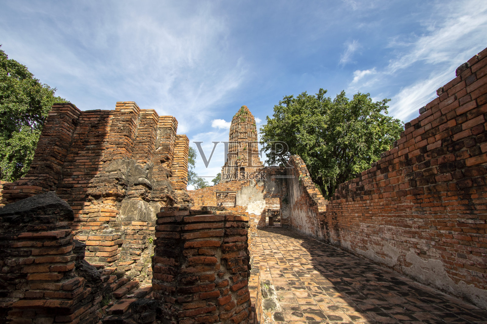 沃拉谢寺是泰国大城府重要的历史景点。照片摄影图片