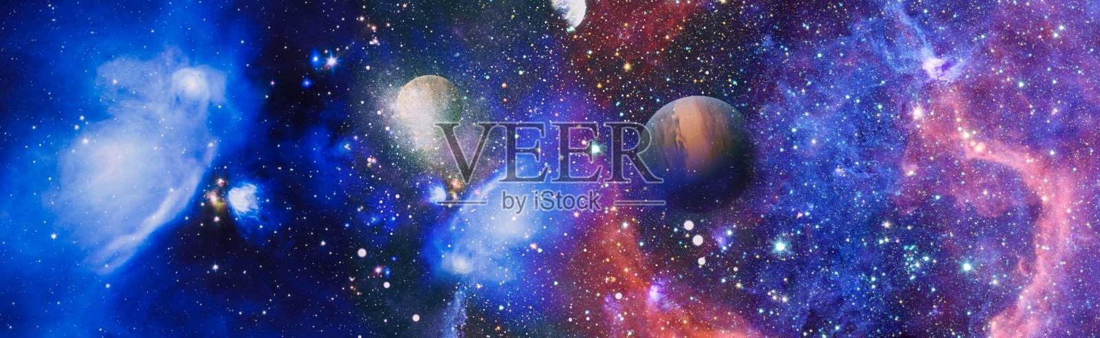 有星尘和银河的多彩的宇宙。神奇色彩的星系。无尽的宇宙和星夜。照片摄影图片