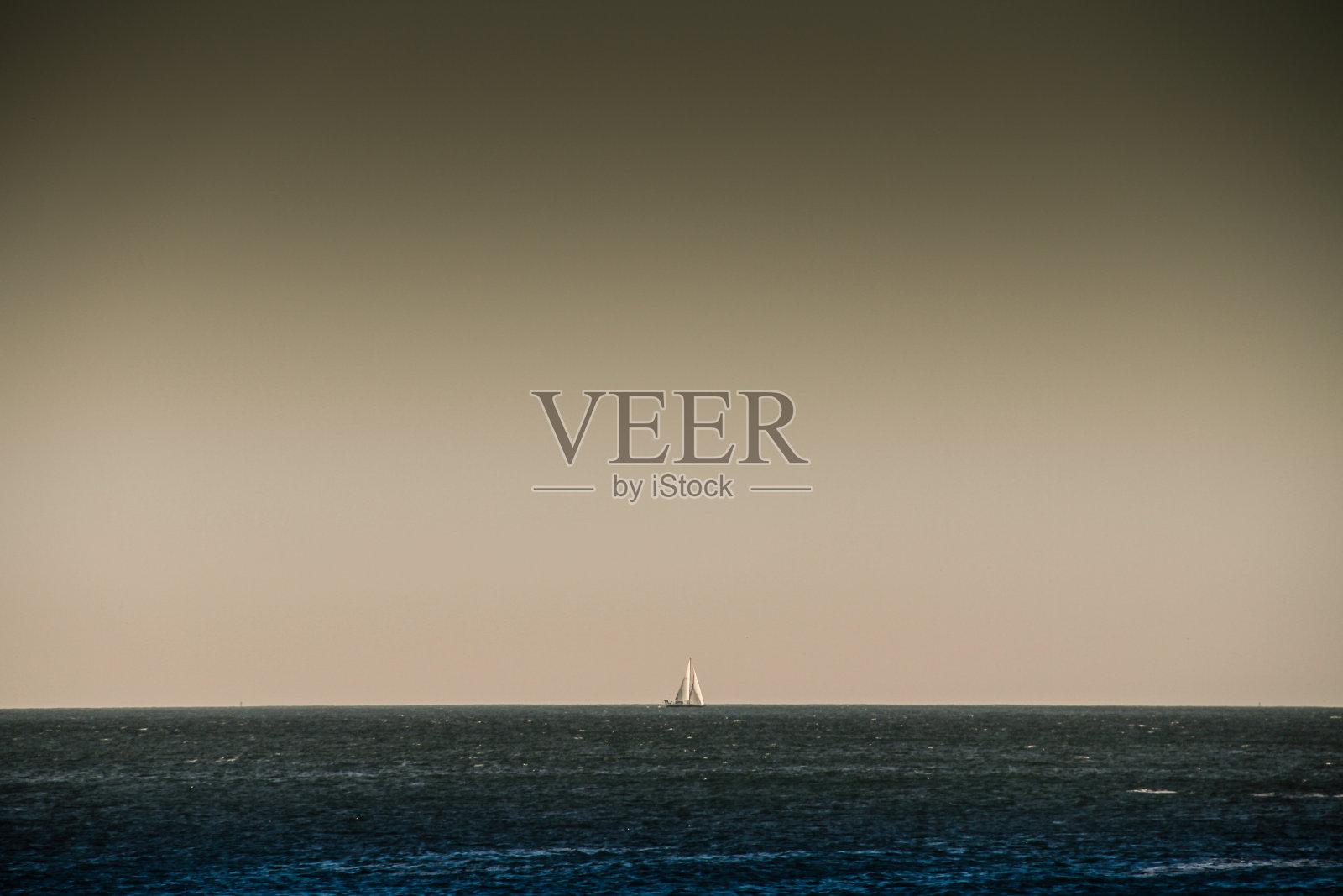 航行了照片摄影图片