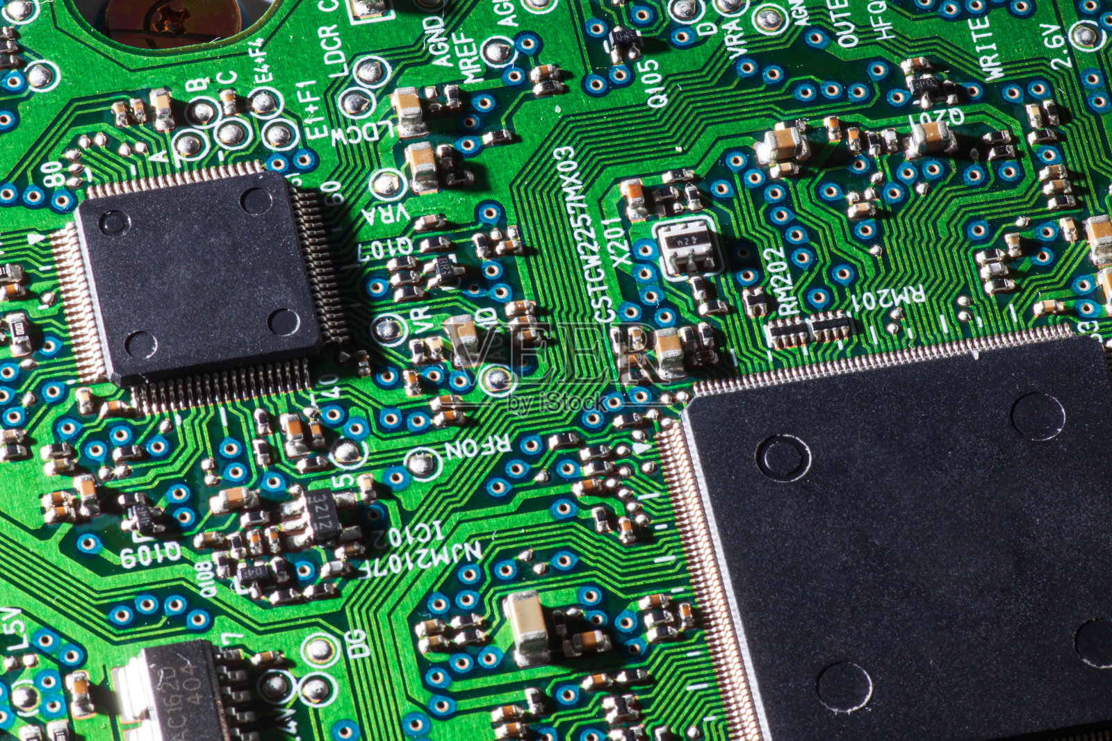 微电路上的计算机电子芯片的摄影照片摄影图片