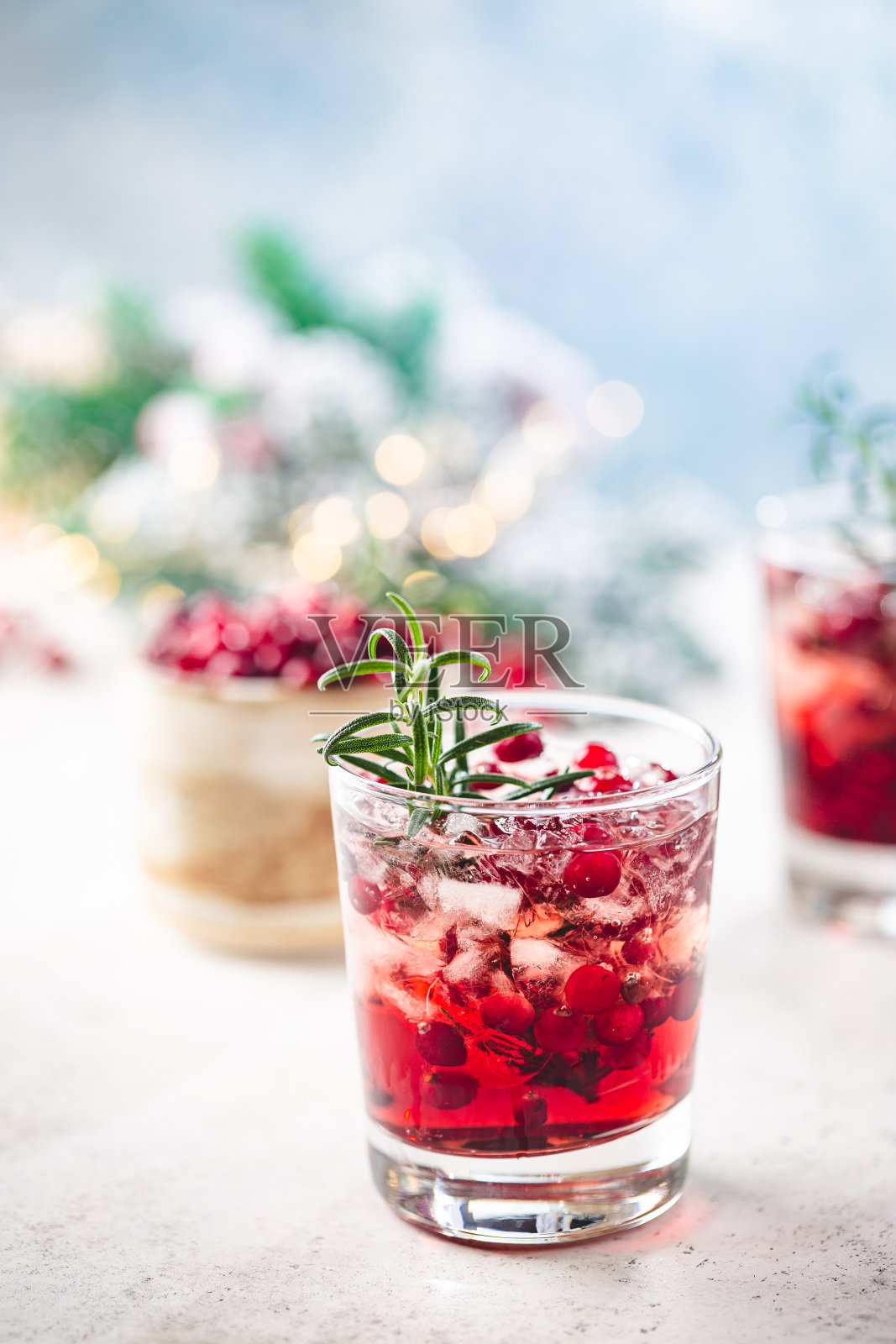 加蔓越莓的清爽饮料照片摄影图片