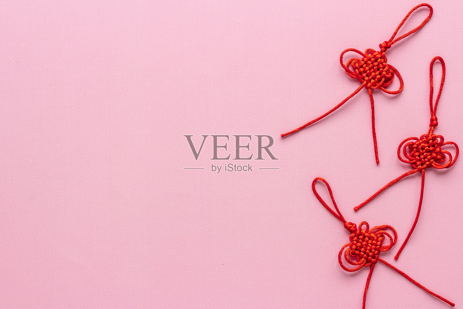 中国红结象征好运，俯视图照片摄影图片