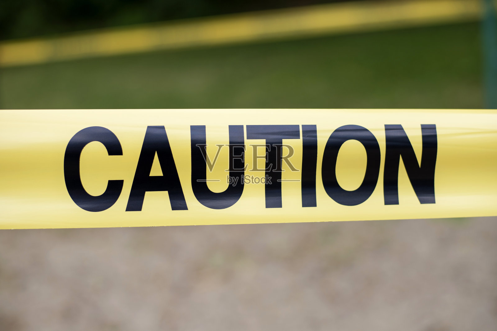 黄色警示胶带照片摄影图片