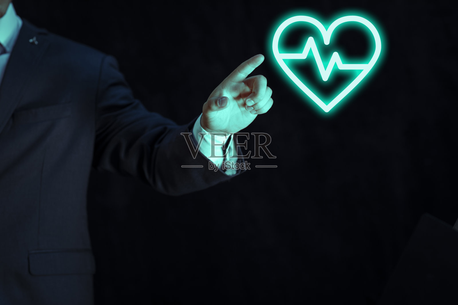 商人在工作中有良好的态度。照片摄影图片