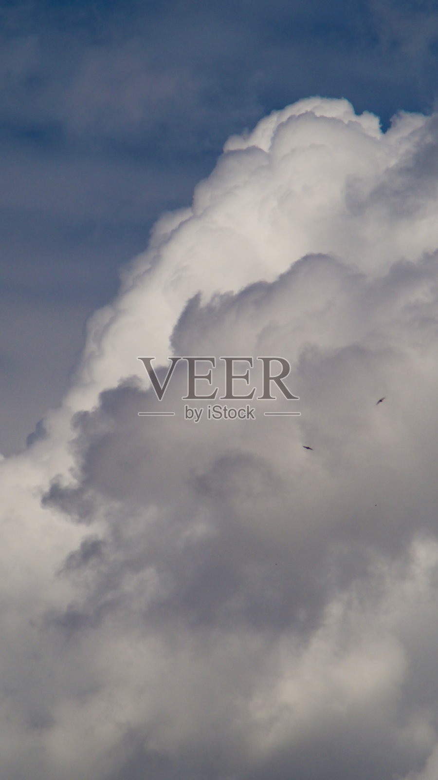 积云占据天空照片摄影图片