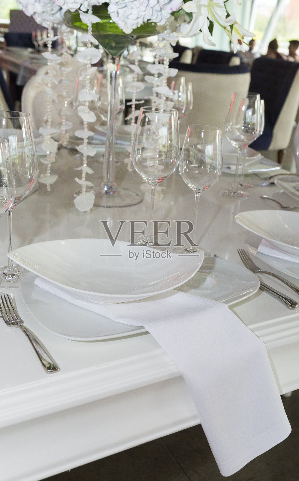 社交活动的接待;为活动装饰的桌子:聚会、生日、婚礼和其他活动。照片摄影图片