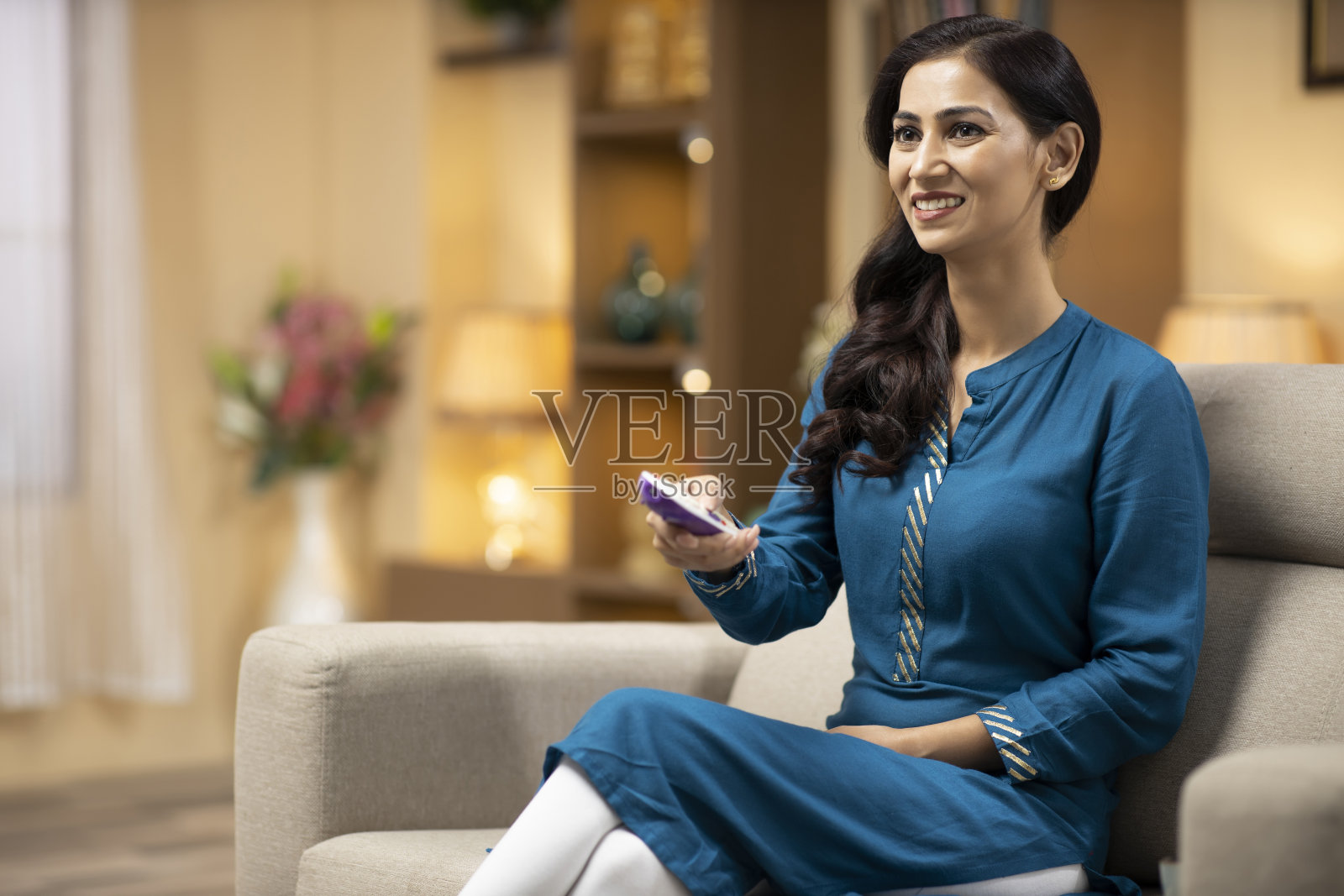 年轻女子-库存照片照片摄影图片