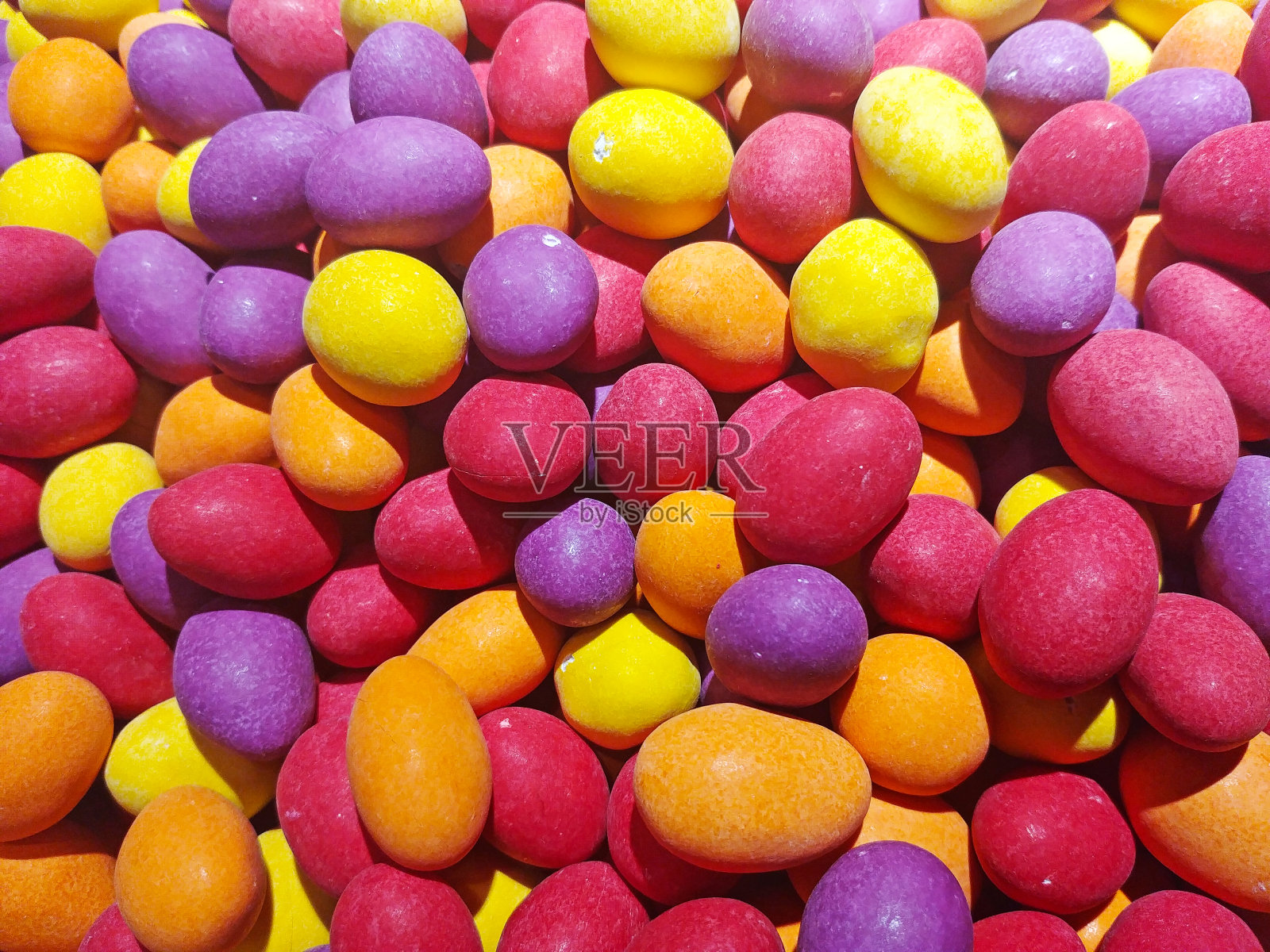 五颜六色的糖杏仁照片摄影图片
