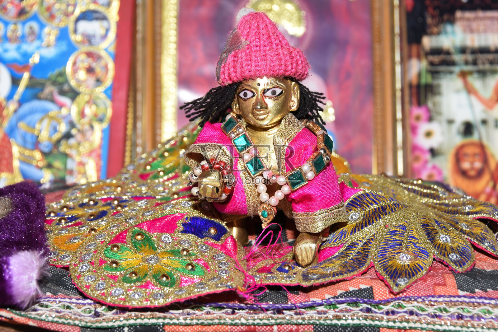 美丽的景象，主奎师那神像在印度的寺庙照片摄影图片