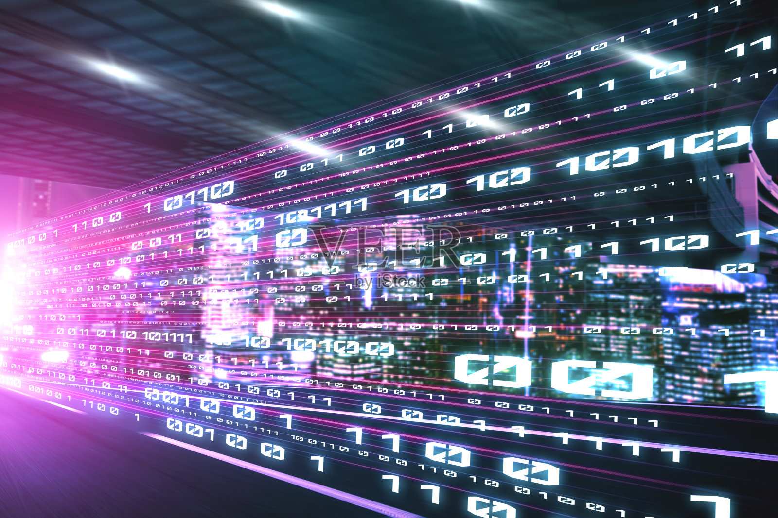 数字数据流与运动模糊的道路，以创建快速传输的视觉照片摄影图片