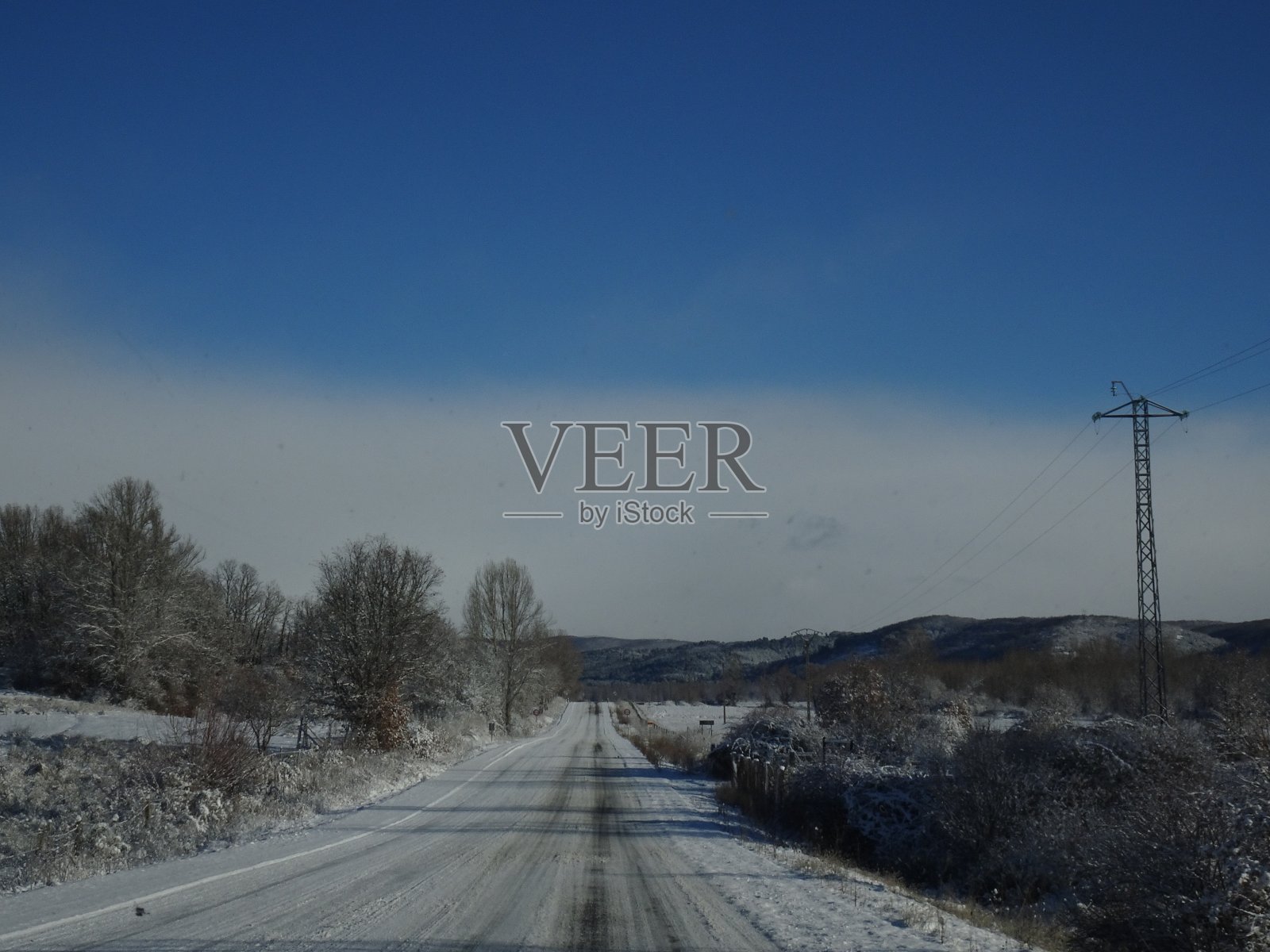 雪之路照片摄影图片