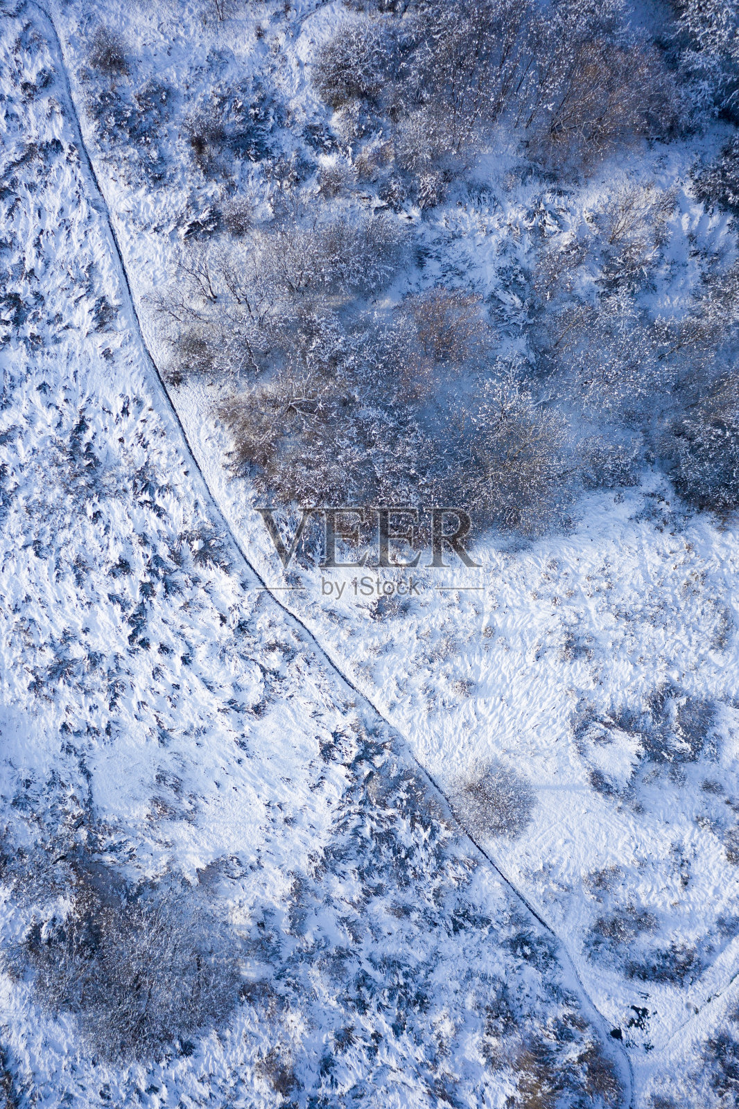 冬季的乡村，鸟瞰照片摄影图片