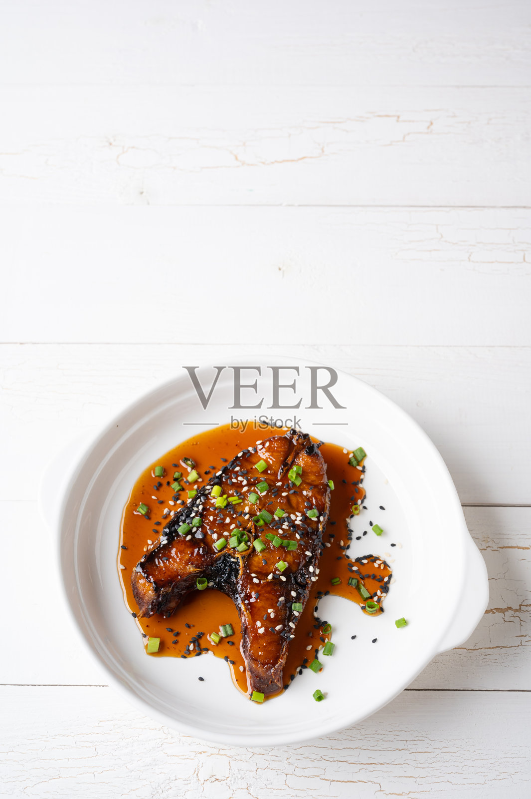 鱼露炸鲭鱼照片摄影图片