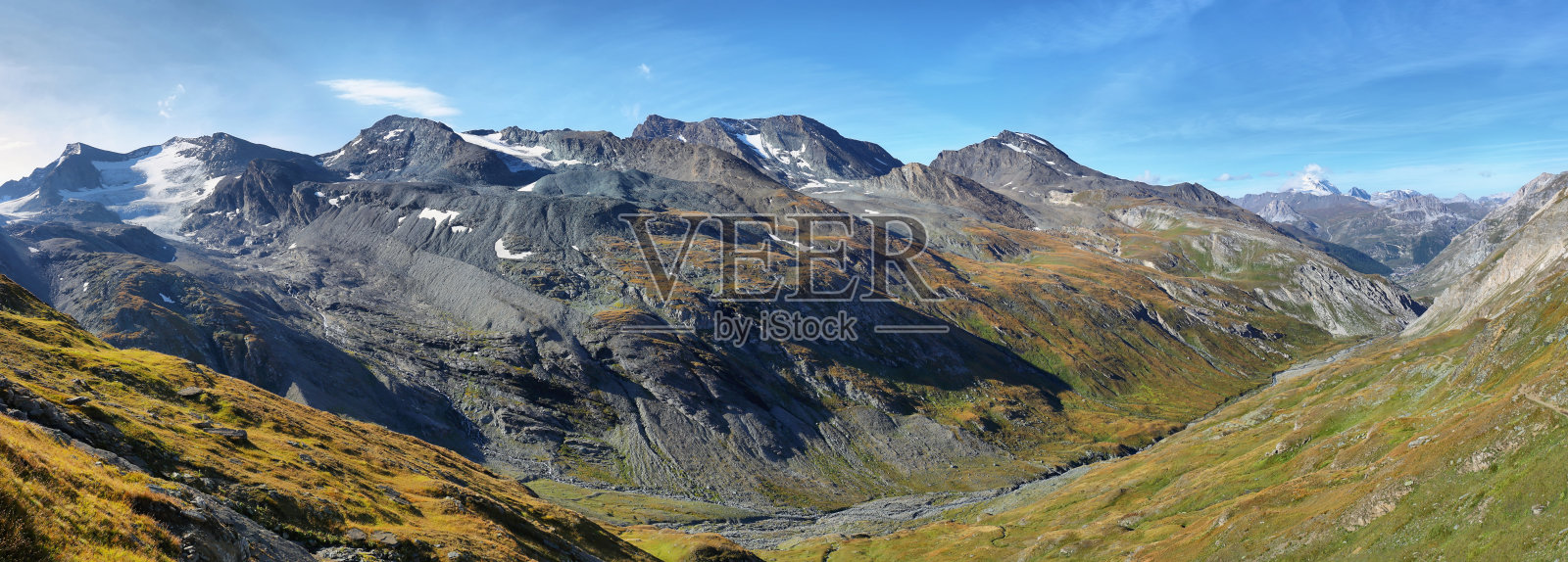 法国阿尔卑斯山瓦诺瓦兹国家公园的拉洛斯山坳景色照片摄影图片