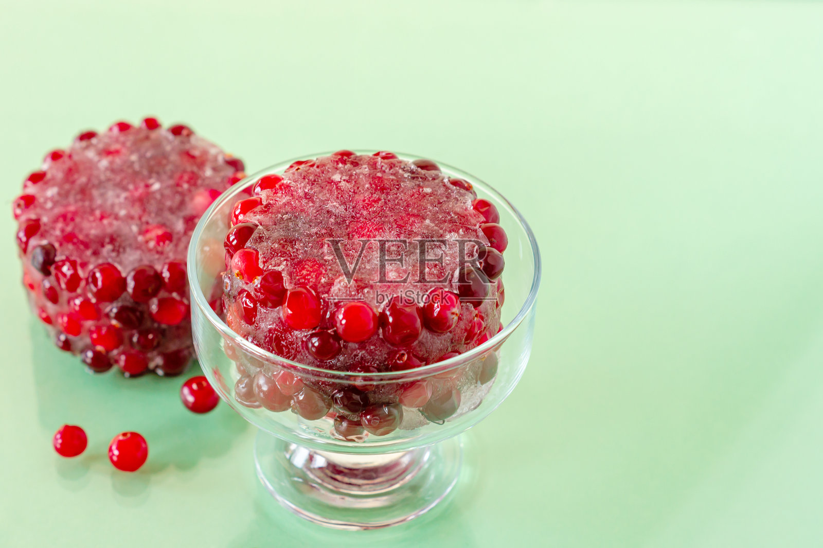 小红莓冻结。用于甜点和烘焙的冷冻有机浆果照片摄影图片