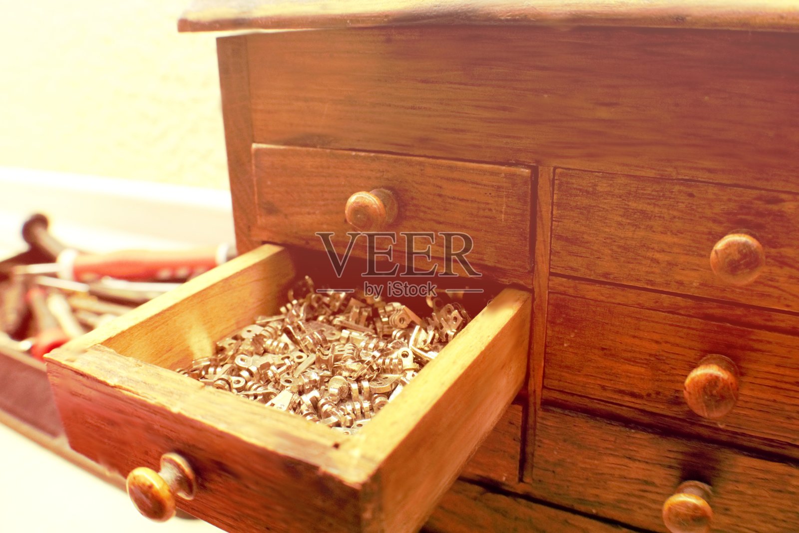 修理眼镜的零配件照片摄影图片